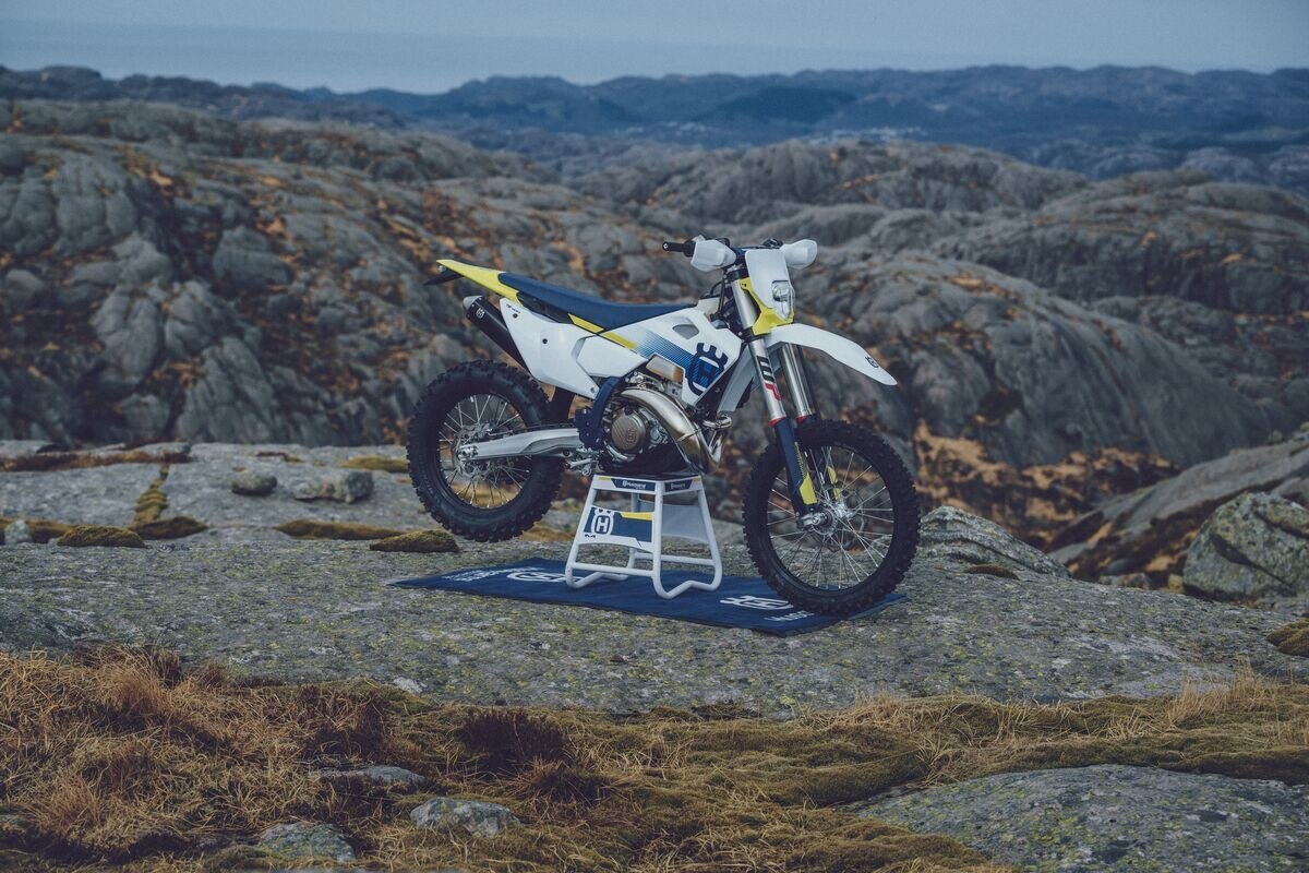 Husqvarna Enduro 2024: benvenuta, rivoluzione! [VIDEO]